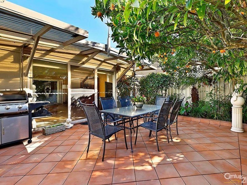 67 Kerry Crescent, Berkeley Vale NSW 2261