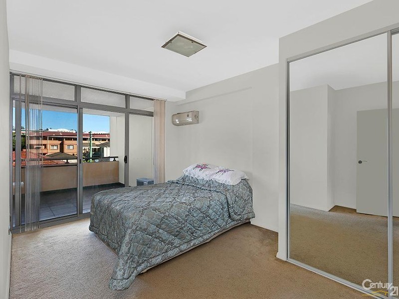 28/2-6 Warrigal Street, The Entrance NSW 2261