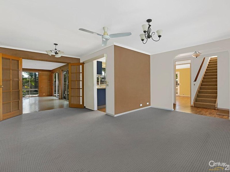 12 Haigh Close, Berkeley Vale NSW 2261