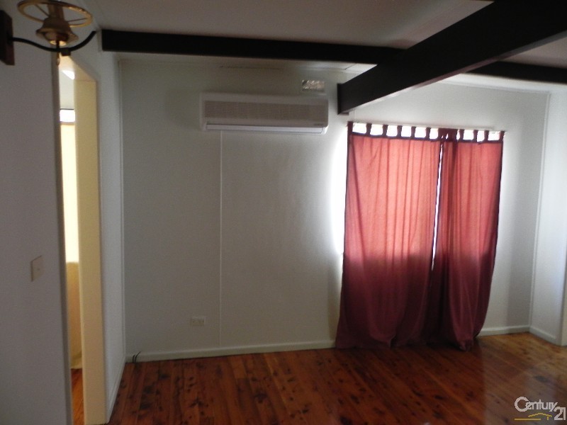 65 Lakedge Ave, Berkeley Vale NSW 2261