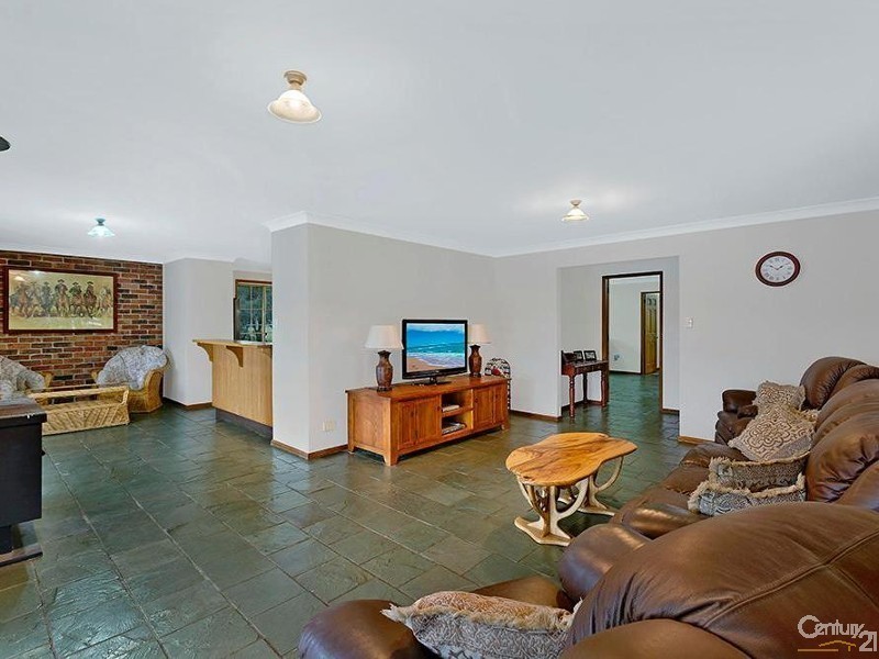 6 Woodbury Lane, Tumbi Umbi NSW 2261