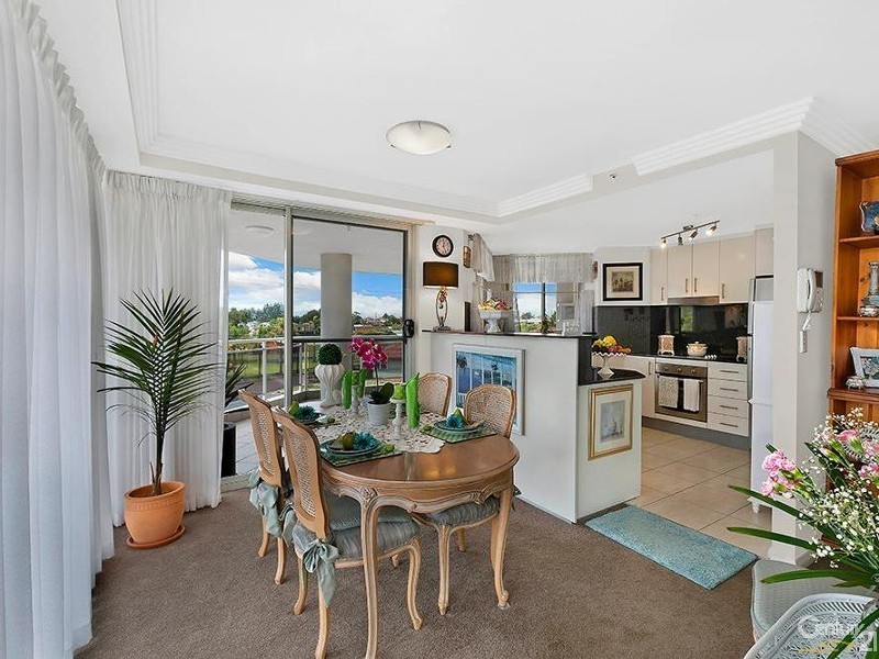 204/18 Dening Street, The Entrance NSW 2261