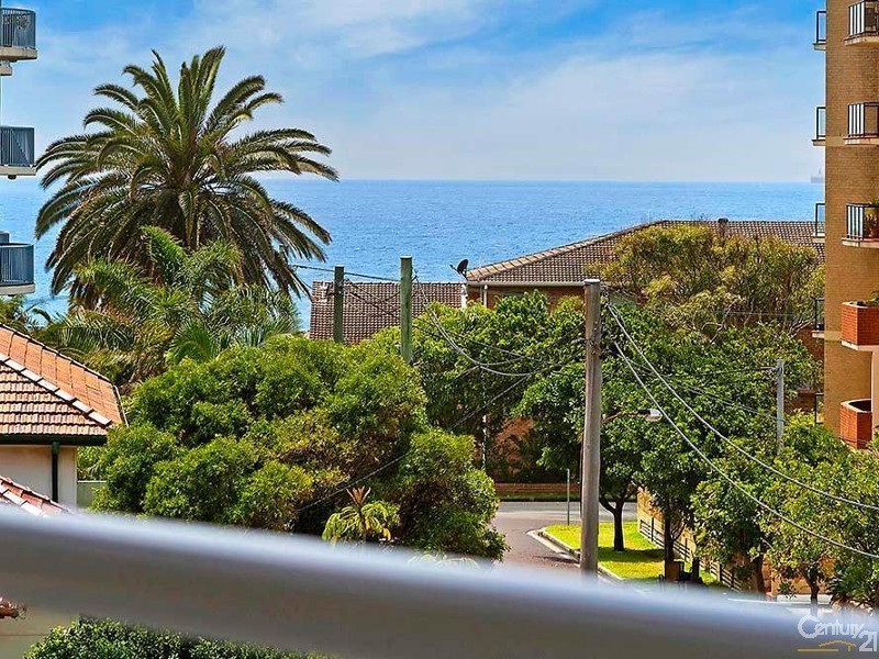 204/18 Dening Street, The Entrance NSW 2261