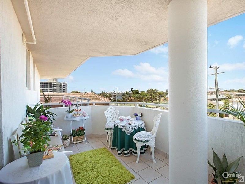 204/18 Dening Street, The Entrance NSW 2261