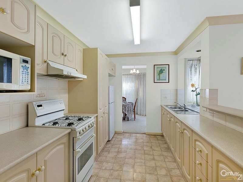 2/10 Karooah Avenue, Blue Bay NSW 2261