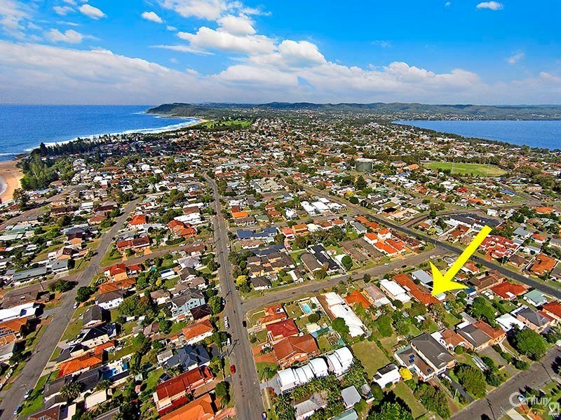 2/10 Karooah Avenue, Blue Bay NSW 2261