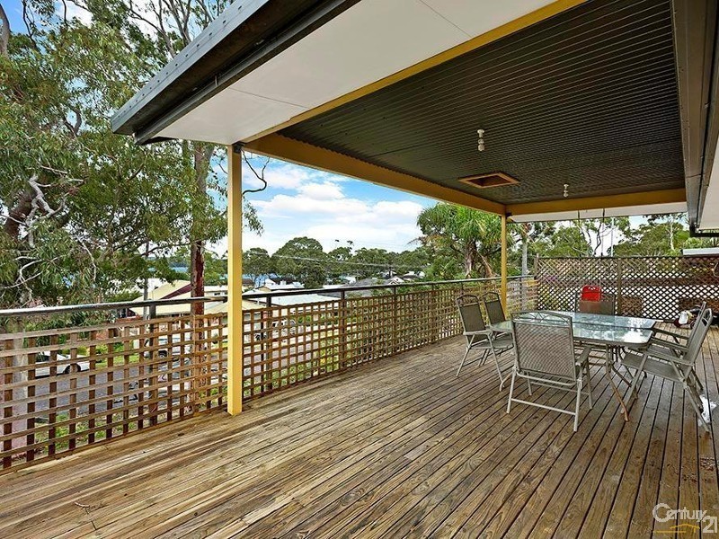 39 Winbin Crescent, Gwandalan NSW 2259
