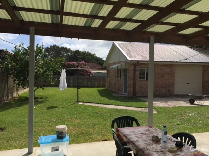 74 Thompson St, Long Jetty NSW 2261