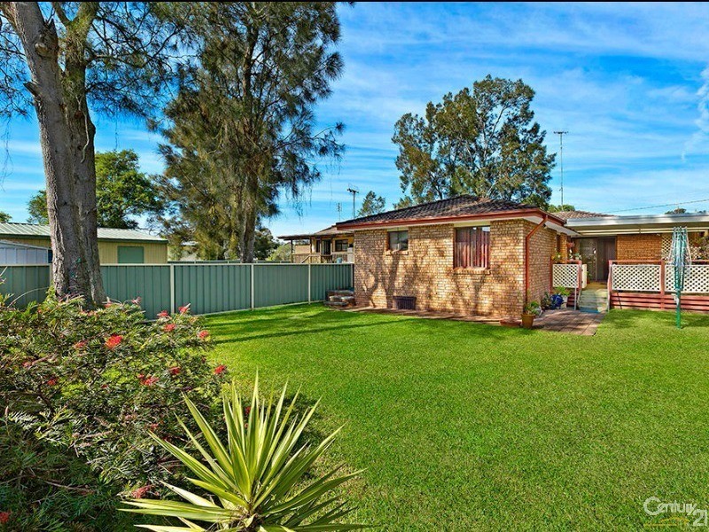 23 Black Swan Street, Berkeley Vale NSW 2261