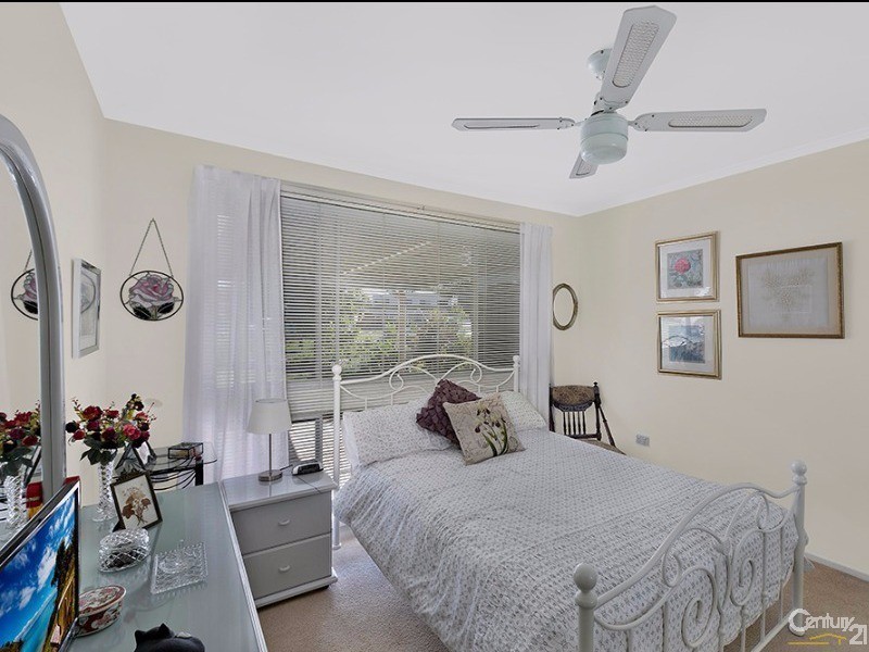 3 Loxley Close, Berkeley Vale NSW 2261