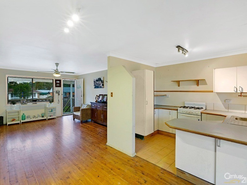 137 Kerry Crescent, Berkeley Vale NSW 2261