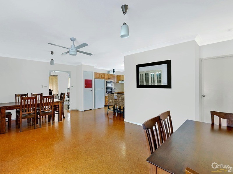 13 Merinda Avenue, Charmhaven NSW 2263