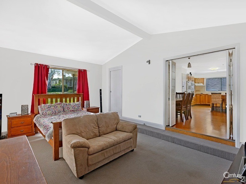 13 Merinda Avenue, Charmhaven NSW 2263