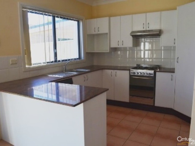 2/23 Yethonga Ave, Blue Bay NSW 2261