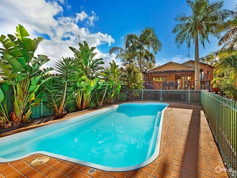 13 Lakedge Avenue, Berkeley Vale NSW 2261