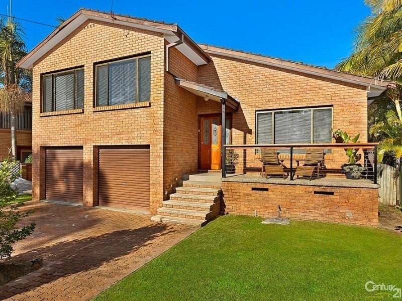 13 Lakedge Avenue, Berkeley Vale NSW 2261