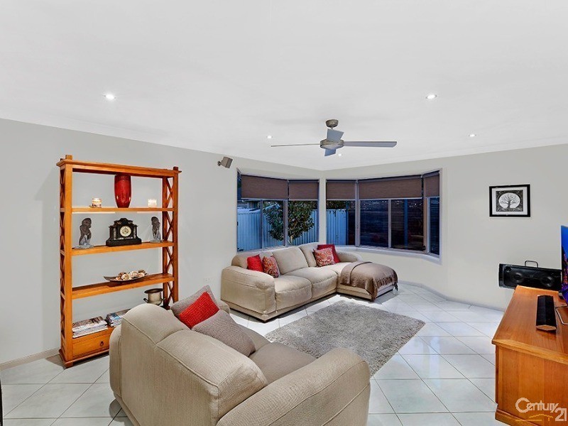 11 Shearwater Street, Tumbi Umbi NSW 2261