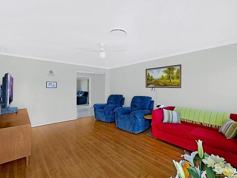 3 Loxley Close, Berkeley Vale NSW 2261