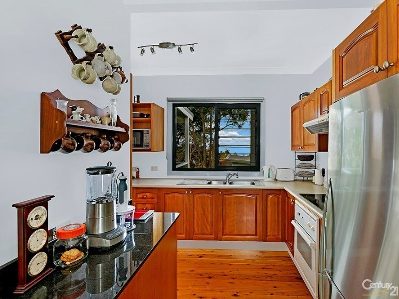 3 Kenmare Avenue, Berkeley Vale NSW 2261