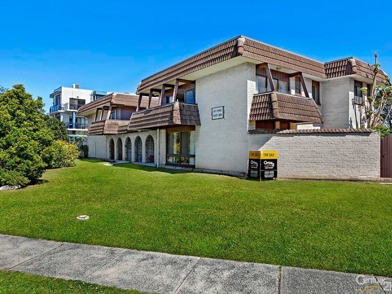 2/1 Bay Road, The Entrance NSW 2261