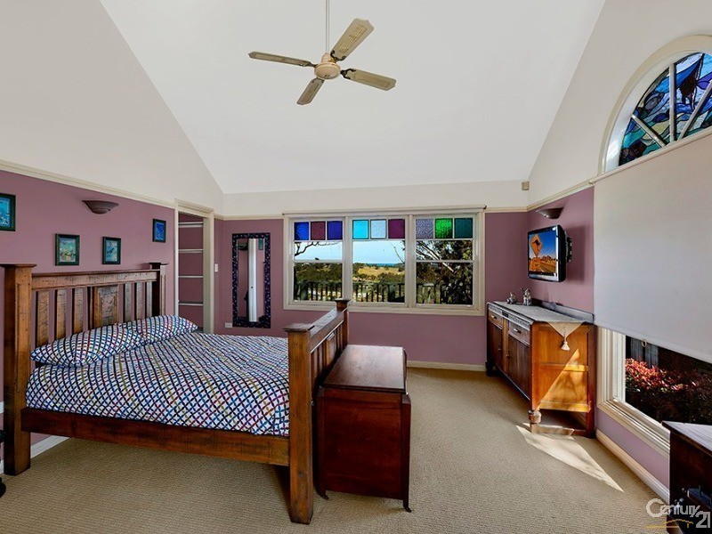 1 Valley View Road, Bateau Bay NSW 2261