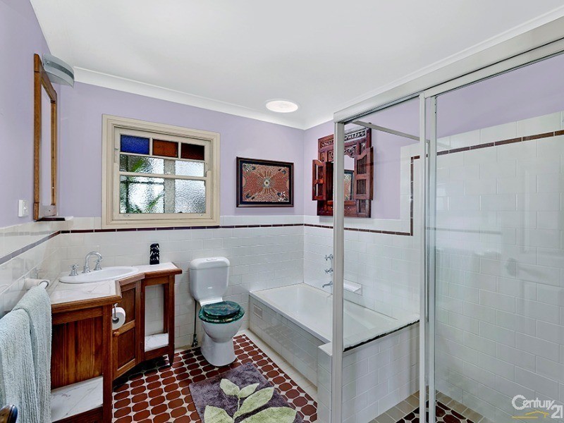 1 Valley View Road, Bateau Bay NSW 2261