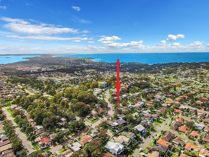 1 Valley View Road, Bateau Bay NSW 2261