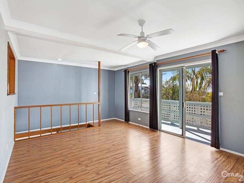 10 Margherita Avenue, Bateau Bay NSW 2261