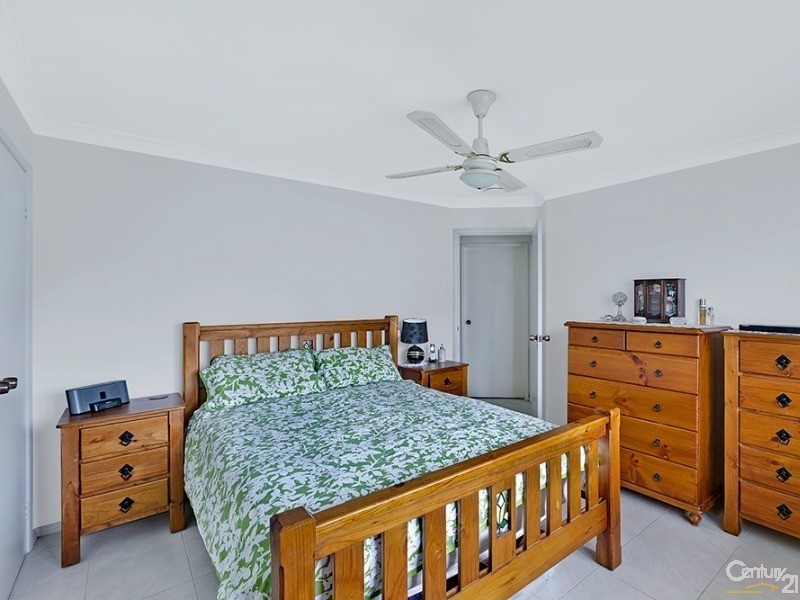 332 Lakedge Avenue, Berkeley Vale NSW 2261