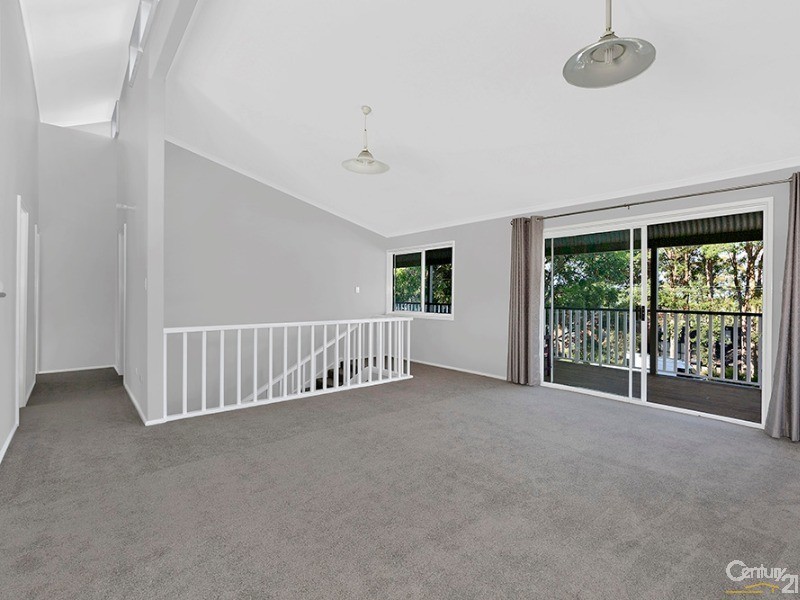 12 Kenmare Avenue, Berkeley Vale NSW 2261