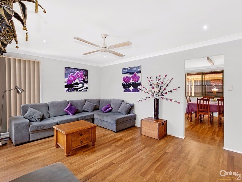 35 St James Avenue, Berkeley Vale NSW 2261