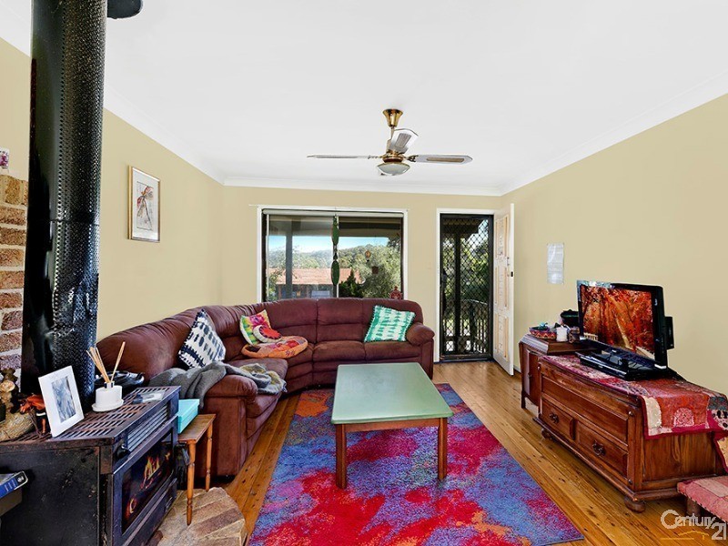 23 Shannon Parade, Berkeley Vale NSW 2261