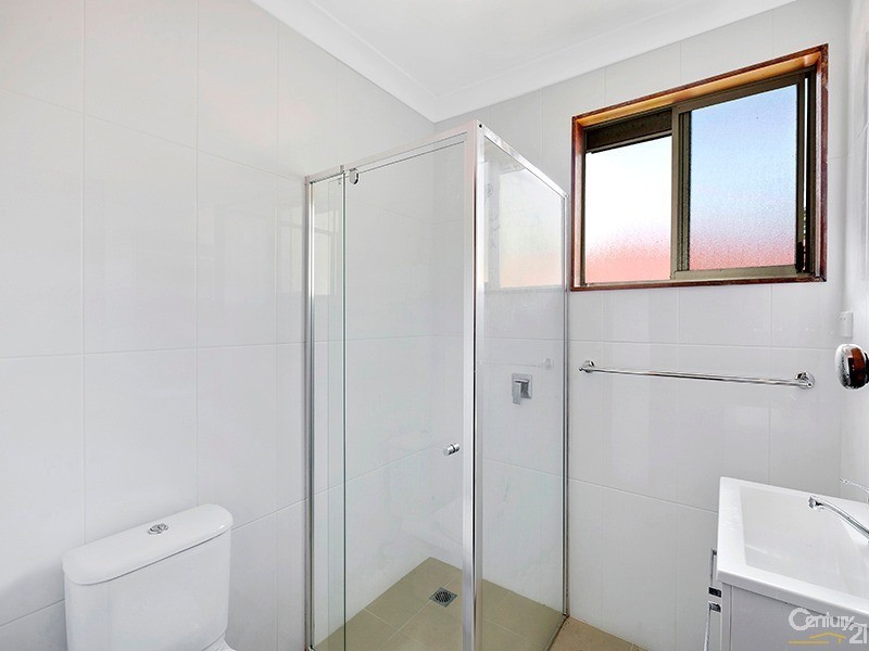 38 Shannon Parade, Berkeley Vale NSW 2261