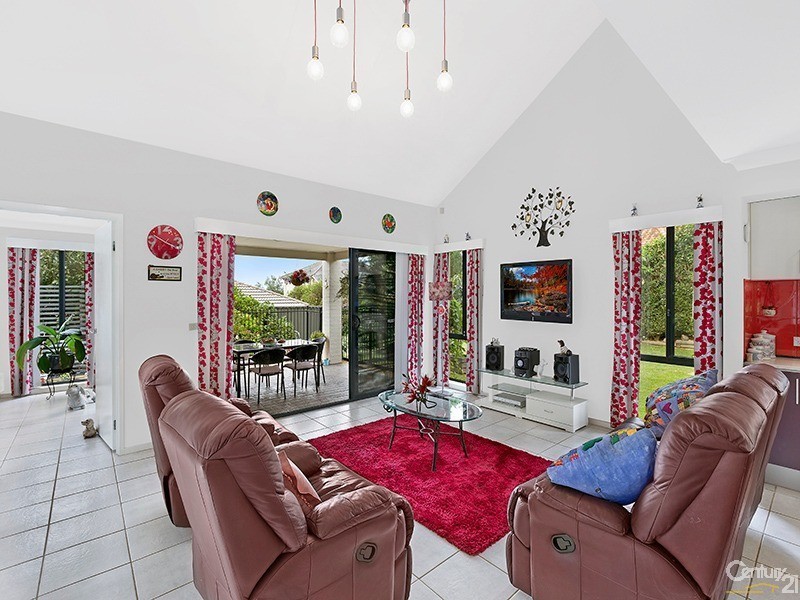 1 Settlement Drive, Wadalba NSW 2259