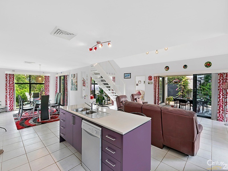 1 Settlement Drive, Wadalba NSW 2259