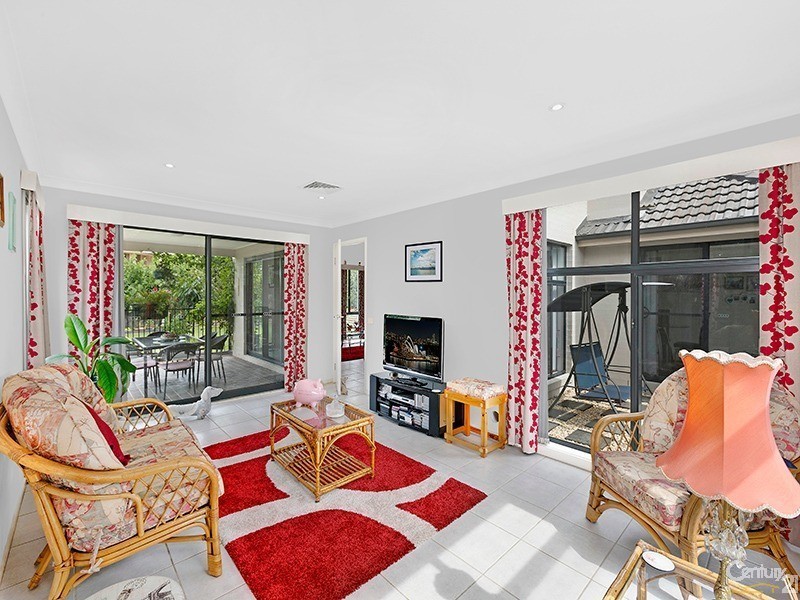 1 Settlement Drive, Wadalba NSW 2259