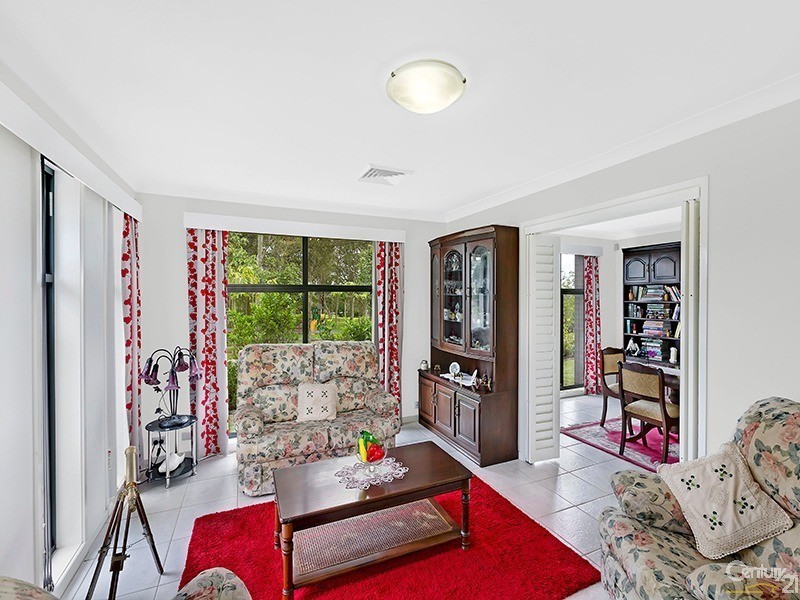 1 Settlement Drive, Wadalba NSW 2259