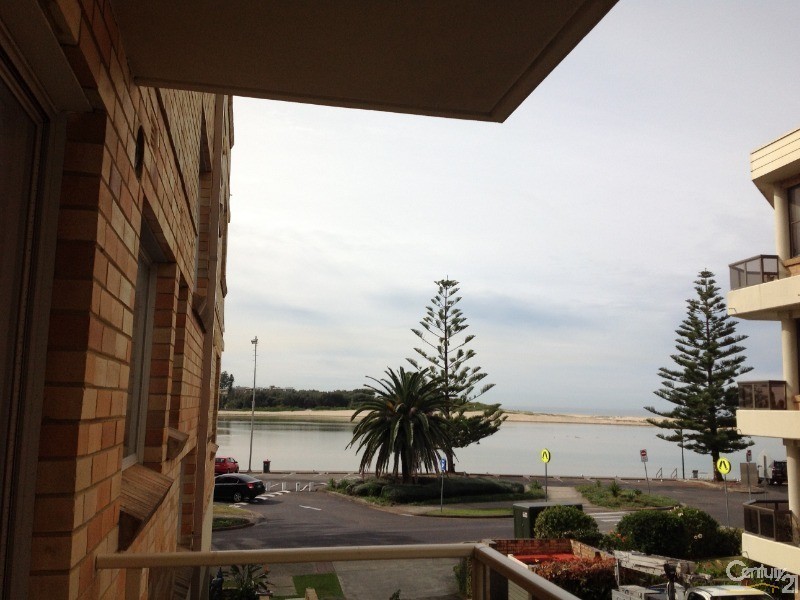 2/9 Marine Parade, The Entrance NSW 2261