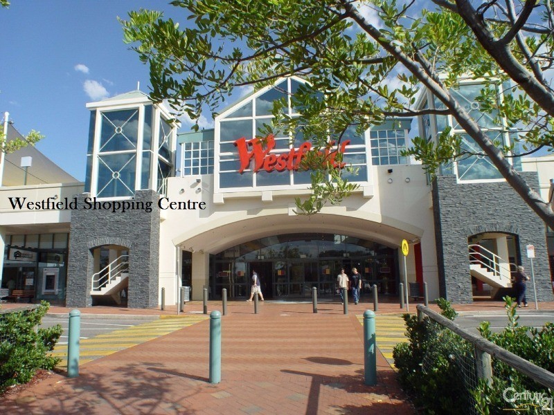 16 Lucas Crescent, Berkeley Vale NSW 2261