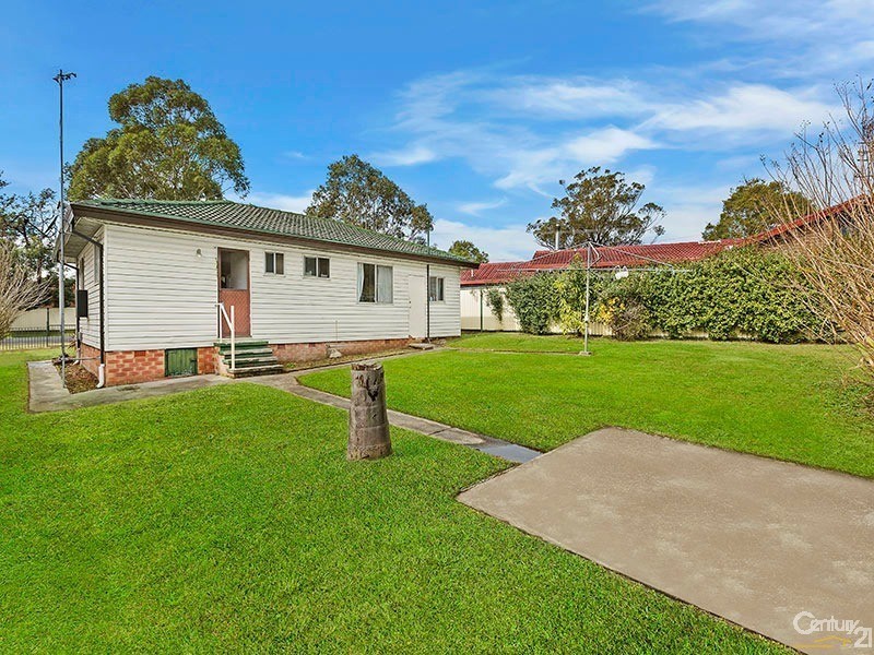 8 Moloki Avenue, Chittaway Bay NSW 2261