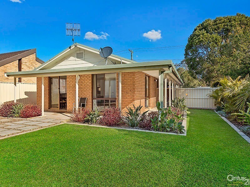 13 Geoffrey Road, Chittaway Point NSW 2261
