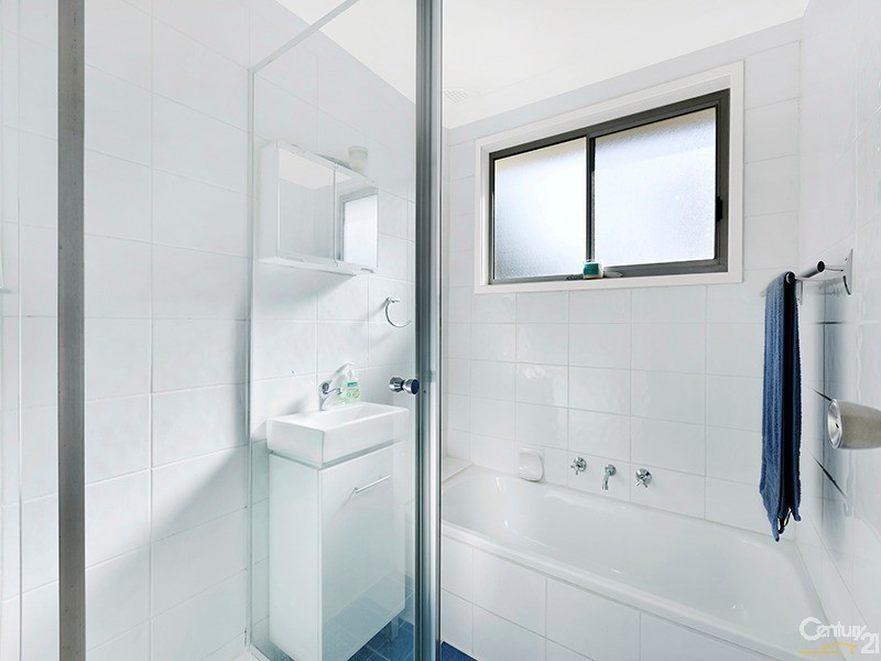 327 Lakedge Avenue, Berkeley Vale NSW 2261