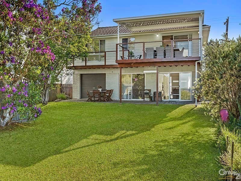 327 Lakedge Avenue, Berkeley Vale NSW 2261