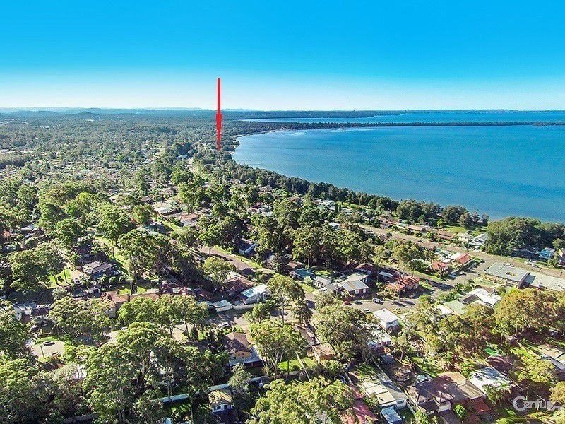 327 Lakedge Avenue, Berkeley Vale NSW 2261