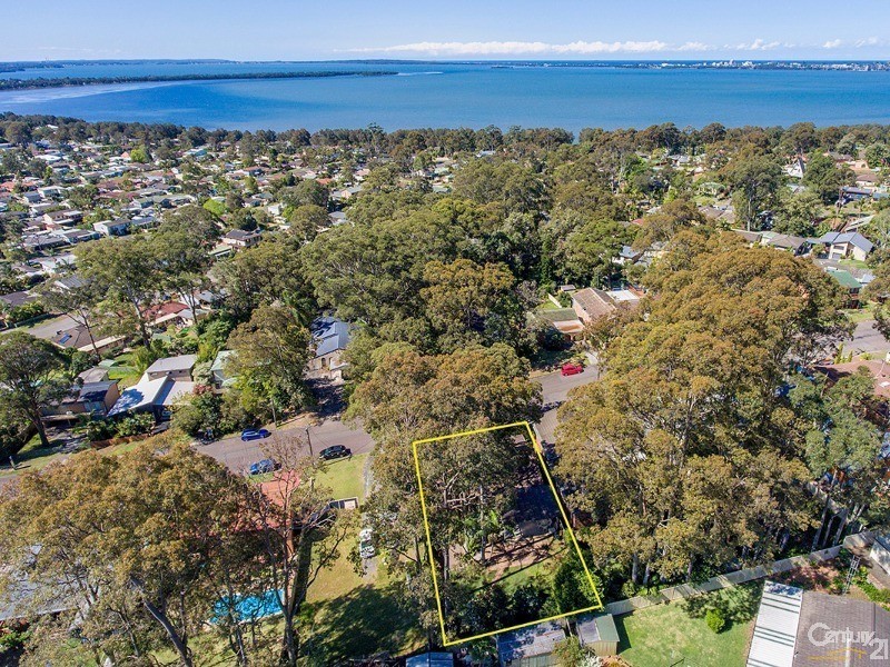 28 Jeannie Crescent, Berkeley Vale NSW 2261