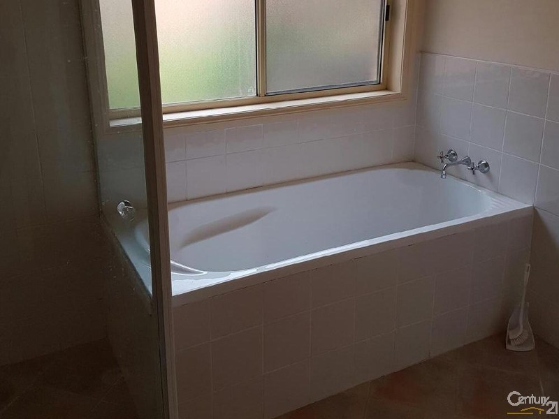 21 Kilkenny  Road, Berkeley Vale NSW 2261