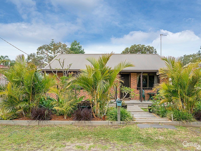 28 Main Street, Killarney Vale NSW 2261