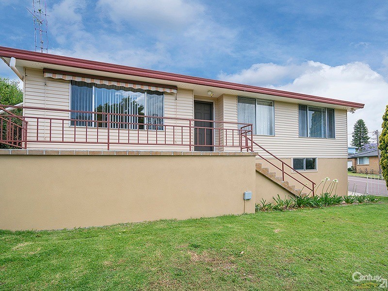 3 Roberta Street, Tumbi Umbi NSW 2261