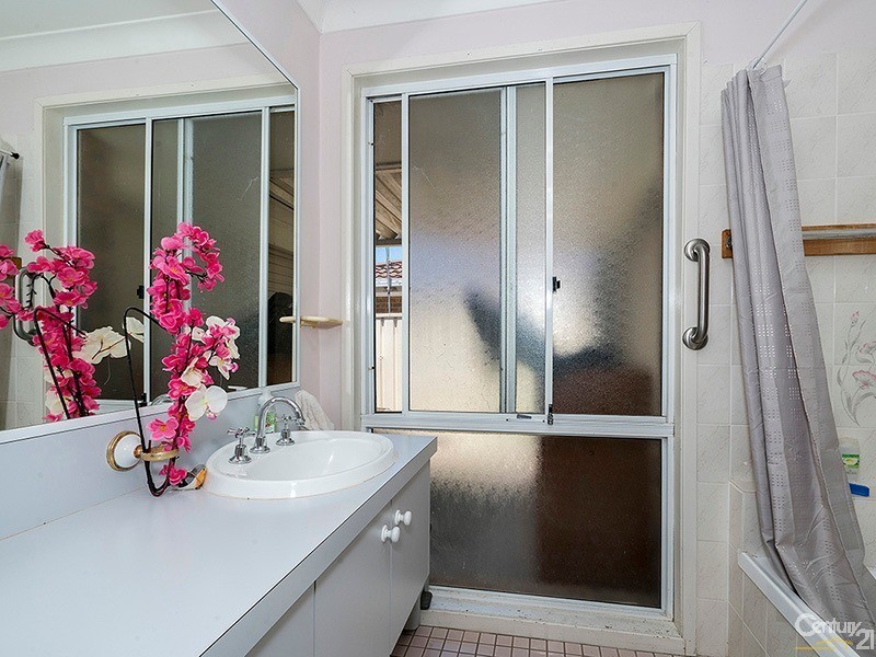 19 Casurina Close, Lake Haven NSW 2263