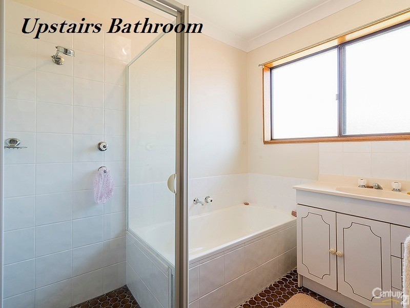 52 Clare Crescent, Berkeley Vale NSW 2261